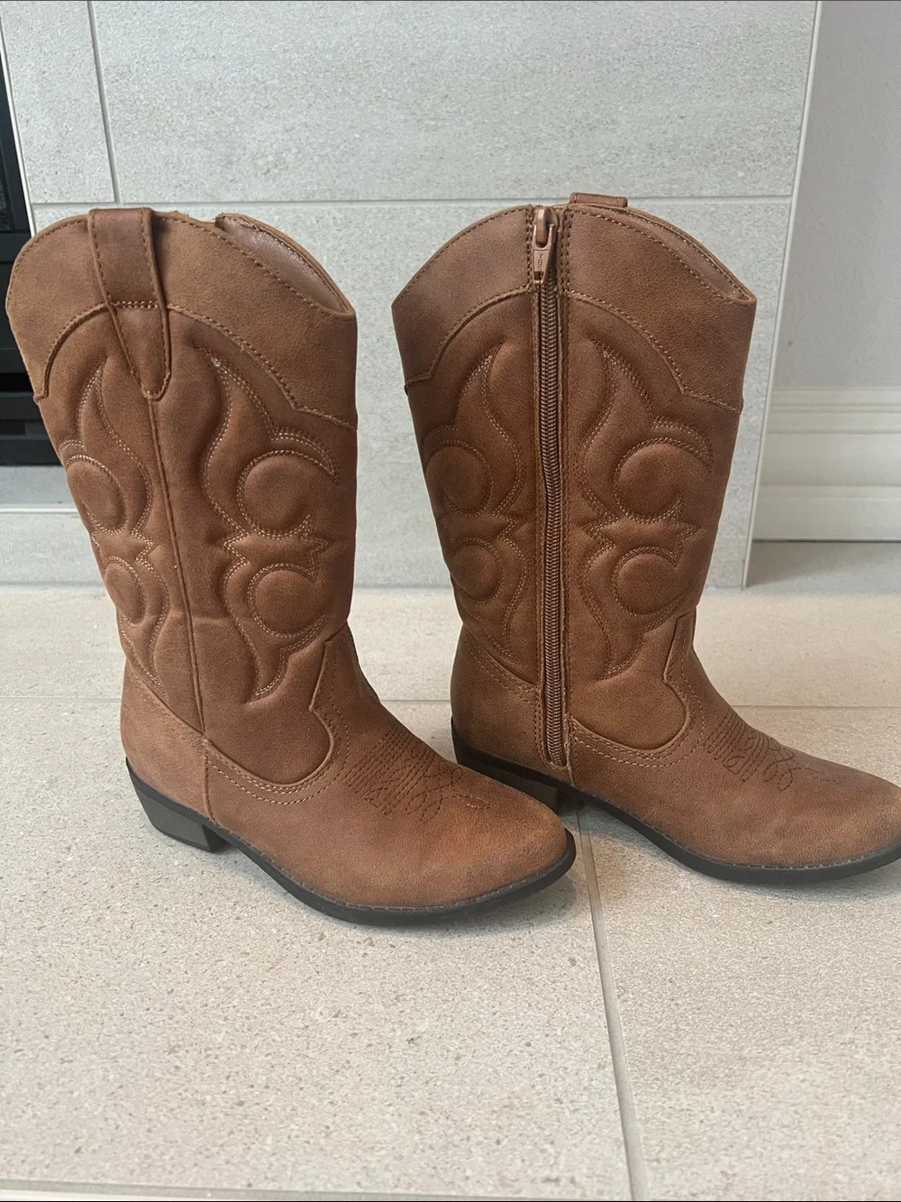 Girls cowboy boots